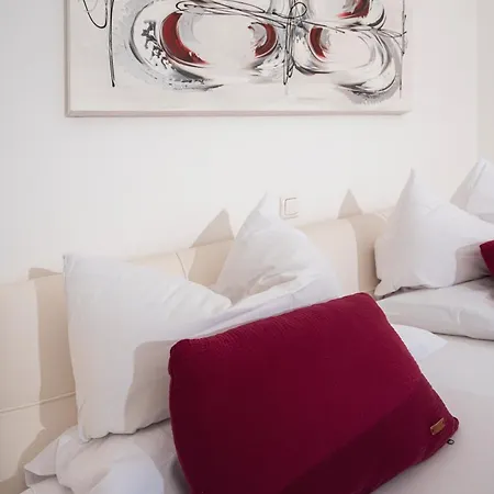 Garni Ammergauer Hof Ξενοδοχείο 3*